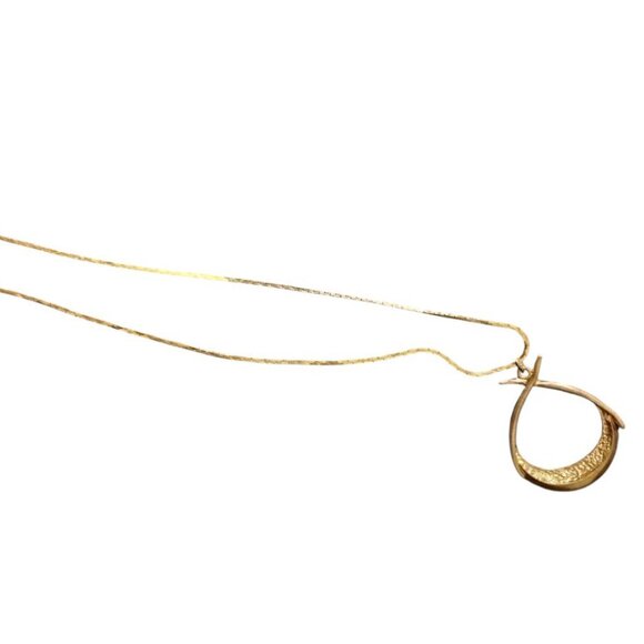 Elegant Gold Bronze Tones Pendant Necklace - Picture 2 of 9